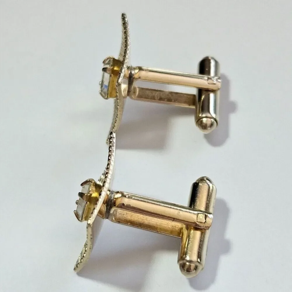 *Sale* Shield's vintage gold tone cufflinks